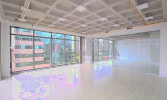 Imagem 3: Sala comercial à venda no bairro Moinhos de Vento em Porto Alegre próxima do Parcão