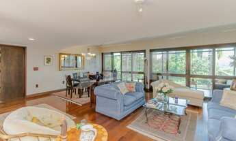 Imagem 2: Casa 4 dormitórios com 4 vagas de garagem à venda no bairro Cristal, zona sul de Porto Ale