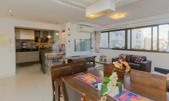 Imagem 3: Apartamento de 3 dormitórios sendo 1 suíte com 1 vaga de garagem à venda no bairro Bom Fim