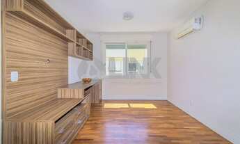 Imagem 2: Apartamento 3 dormitórios com 1 vaga de garagem à venda no bairro Moinhos de Vento em Port