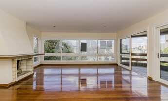 Imagem 2: Apartamento 3 dormitórios com 2 vagas de garagem à venda no bairro Rio Branco em Porto Ale