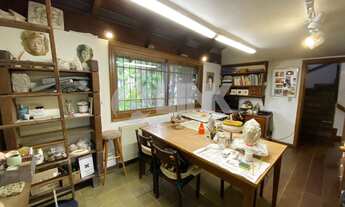 Imagem 5: Casa 3 dormitórios com 3 suítes e 4 vagas de garagem à venda no bairro Ipanema em Porto Al