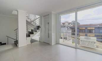 Imagem 3: Casa de 3 dormitórios sendo 1 suíte com 4 vagas de garagem à venda no bairro Jardim Itu em