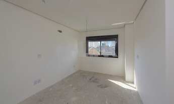 Imagem 7: Sobrado de 3 dormitórios sendo 3 suítes com 2 vagas de garagem à venda no bairro Chácara d