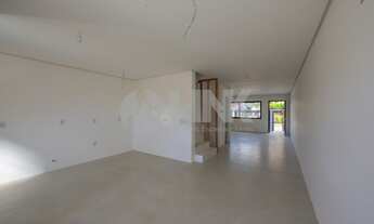 Imagem 1: Sobrado de 3 dormitórios sendo 3 suítes com 2 vagas de garagem à venda no bairro Chácara d