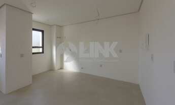 Imagem 5: Sobrado de 3 dormitórios sendo 3 suítes com 2 vagas de garagem à venda no bairro Chácara d