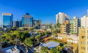 Imagem 4: Apartamento de 2 quartos 2 suítes com 2 vagas à venda no bairro Petrópolis em Porto Alegre