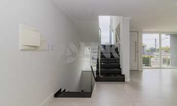 Imagem 5: Casa de 3 dormitórios sendo 1 suíte com 4 vagas de garagem à venda no bairro Jardim Itu em