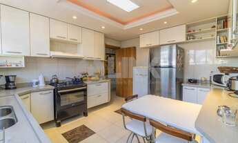 Imagem 5: Cobertura de 4 dormitórios sendo 1 suíte com 2 vagas de garagem à venda no bairro Menino D