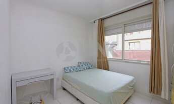 Imagem 5: Apartamento de 2 dormitórios com 1 vaga de garagem à venda em Porto Alegre no bairro Santa