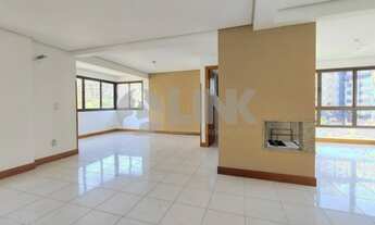 Imagem 2: Apartamento de 3 quartos com 3 vagas de garagem à venda no bairro Mont Serrat em Porto Ale