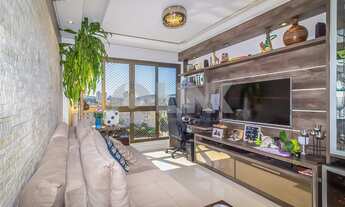 Imagem 2: Apartamento 2 dormitórios com suíte e 2 vagas de garagem à venda no bairro Petrópolis em P