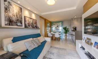 Imagem 5: Apartamento dois dormitórios com 2 vagas de garagem à venda no bairro Petrópolis em Porto