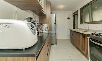 Imagem 7: Apartamento 3 dormitórios 3 suítes e 2 vagas de garagem à venda no bairro Petrópolis em Po