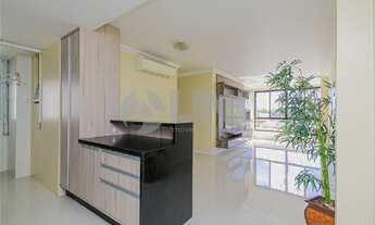 Imagem 2: Apartamento 3 dormitórios com 1 vaga de garagem à venda no bairro Jardim Carvalho em Porto