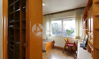 Imagem 7: Apartamento 4 dormitórios com 2 vagas de garagem à venda no bairro Menino Deus em Porto Al