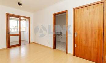 Imagem 2: Apartamento 2 dormitórios com 1 vaga de garagem à venda no bairro São Sebastião em Porto A