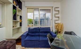 Imagem 2: Apartamento 2 dormitórios com 2 vagas de garagem à venda no bairro Azenha em Porto Alegre