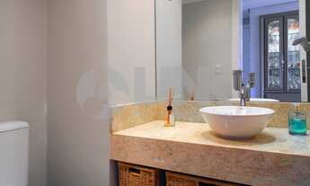 Imagem 4: Apartamento mobiliado 3 dormitórios com 2 vagas de garagem à venda no bairro Menino Deus e