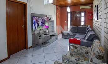 Imagem: Casa 2 dormitórios com 4 vagas de garagem