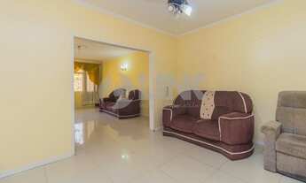 Imagem 6: Casa de 3 dormitórios sendo 1 suíte com 2 vagas de garagem à venda no bairro Sarandi em Po