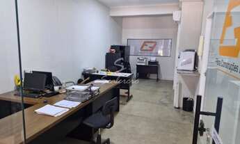 Imagem 3: Loja 200m², frente rua, dividida, estrutura 3 andares, ótima localização, QN 01, Riacho F