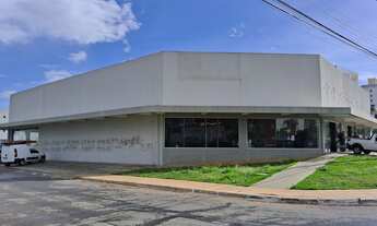 Imagem: Loja 630m², pé direito 7m, esquina, frente