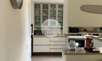 Imagem 7: Alugo mobiliado Apartamento de alto padrão, mobiliado, com 261 m² no Panamby, planta difer