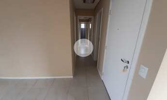 Imagem 7: Alugo Condomínio prox ao Shopping , 4 dorm, 3 suítes, lavabo, varanda Dependência Empreg