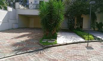 Imagem: Luxuosa Casa em Condomínio à Venda em