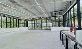 Imagem: Magnífico Prédio Comercial em Condomínio