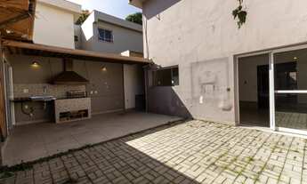 Imagem 3: Imperdível casa à venda em Moema, São Paulo-SP: 3 quartos, 1 suíte, 3 salas, 4 banheiros