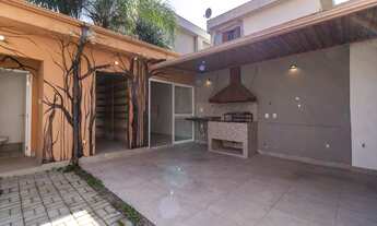 Imagem 2: Imperdível casa à venda em Moema, São Paulo-SP: 3 quartos, 1 suíte, 3 salas, 4 banheiros