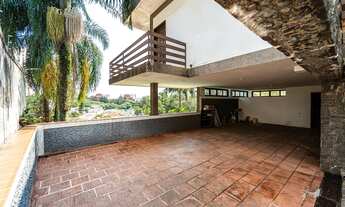 Imagem 4: Imperdível Casa à Venda em São Paulo - Jardim Marajoara! 5 Quartos, 1 Suíte, 6 Banheiros