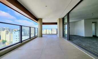 Imagem: Apartamento de luxo com 3 suítes e 4 salas