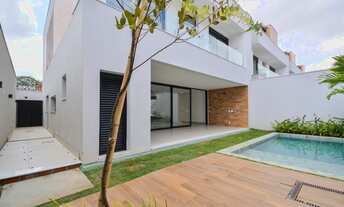 Imagem 6: Imperdível Residência de Luxo em Condomínio na Indianópolis, São Paulo-SP: 3 Quartos, 3 Su