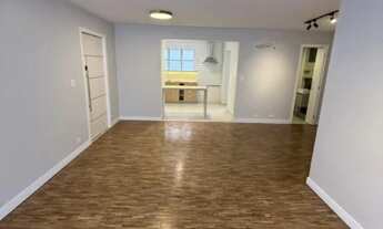 Imagem 4: Apartamento à venda em Moema, São Paulo-SP: 3 quartos, 1 suíte, 3 banheiros, 1 vaga de gar