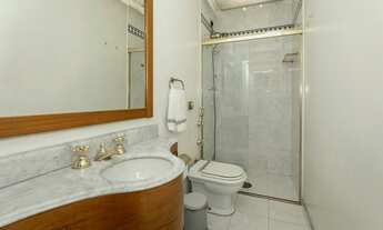 Imagem 3: Impecável casa à venda em São Paulo-SP, Jardim Paulistano: 4 quartos, 2 suítes, 4 banheiro