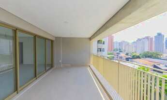 Imagem 4: Luxuoso apartamento de 3 quartos com 3 suítes e 3 salas em Moema, São Paulo-SP: 5 banheiro