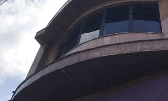 Imagem 5: Galpão Comercial à Venda em São Paulo-SP, Bairro Brás: 4 Banheiros e 600m² de Área