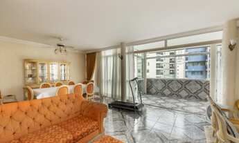 Imagem 7: Apartamento de Luxo à Venda em Higienópolis, São Paulo-SP: 4 Quartos, 1 Suíte e 252m² de P