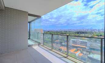 Imagem 2: Luxuosa cobertura de 3 quartos à venda em Moema, São Paulo-SP, com 3 suítes, 4 salas, 6 ba