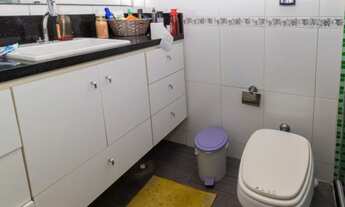 Imagem 4: Imperdível: Casa à venda em SP na Vila Ipojuca com 4 quartos, 4 suítes, 6 banheiros, 2 vag