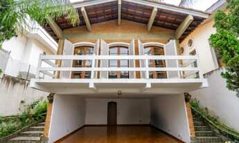 Imagem: Luxuosa casa em condomínio à venda na