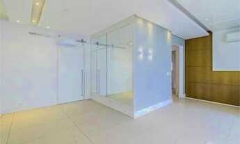 Imagem 7: Espaçoso apartamento de 3 quartos e suíte no Paraíso, São Paulo - 150m², 3 salas, 5 banhei