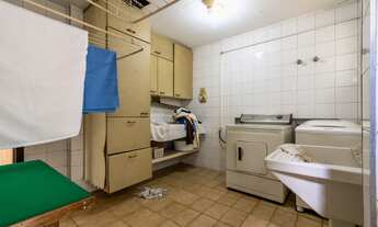 Imagem 6: Casa na Cidade Jardim 04 suítes sendo uma master e uma suíte com sala íntima, living para