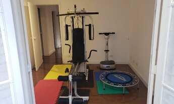 Imagem 6: Casa com 5 domritórios sendo 4 suítes com 310m² de area construida com muito espaço e segu