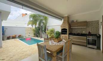 Imagem: Casa de alto padrão em condomínio no Jardim