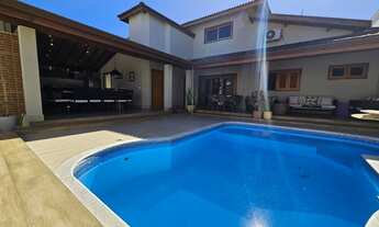 Imagem: Venda de Casa em Condomínio de Luxo em