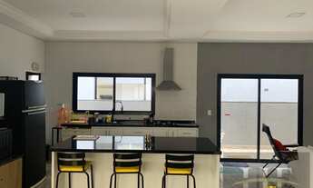 Imagem 4: Casa à Venda no Condomínio New Ville, 361m², 3 Suítes, Piscina, Salão de festas, Área Gour